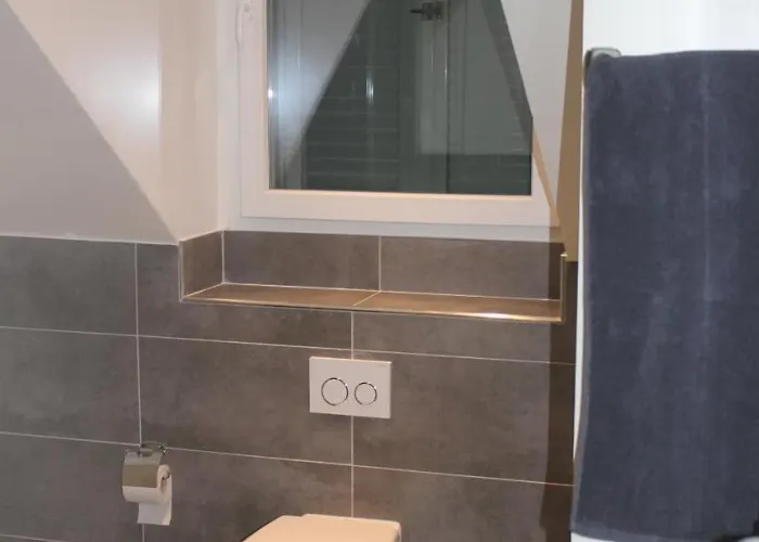 New Design Daire Montrö